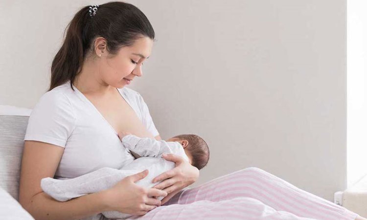 Pentingnya Menyusui untuk Kesehatan Ibu & Bayi